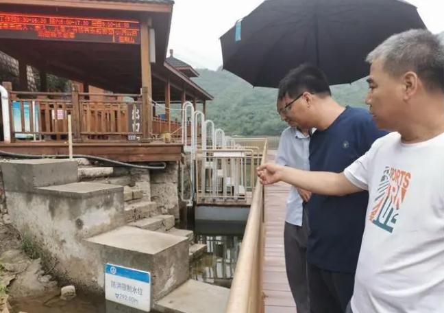 降雨持續(xù)！北京急調(diào)16名水利專家奔赴8區(qū)現(xiàn)場(chǎng)協(xié)助防汛